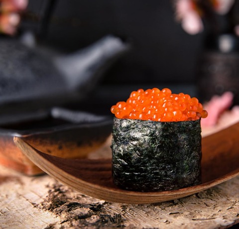 Ikura Gunkan Maki Sushi