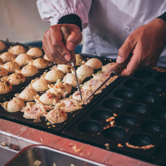 Takoyaki - japońskie danie z ośmiornicy