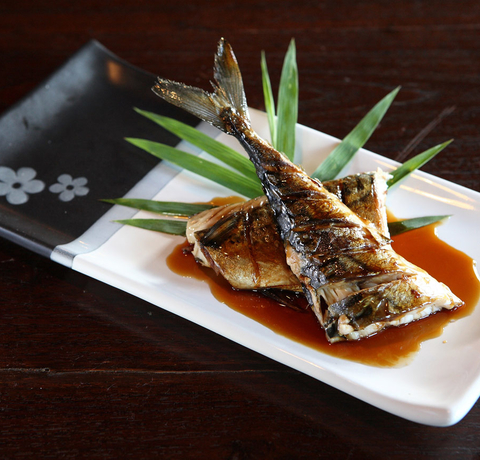 Japońska ryba Saba z sosem teriyaki