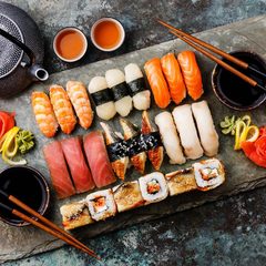 Zestaw Sushi - tradycyjna japońska kuchnia